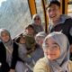 Keluarga Irfan Hakm Aisha Paling Depan