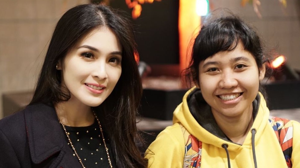 Ratih Asisten Pribadi Sandra Dewi