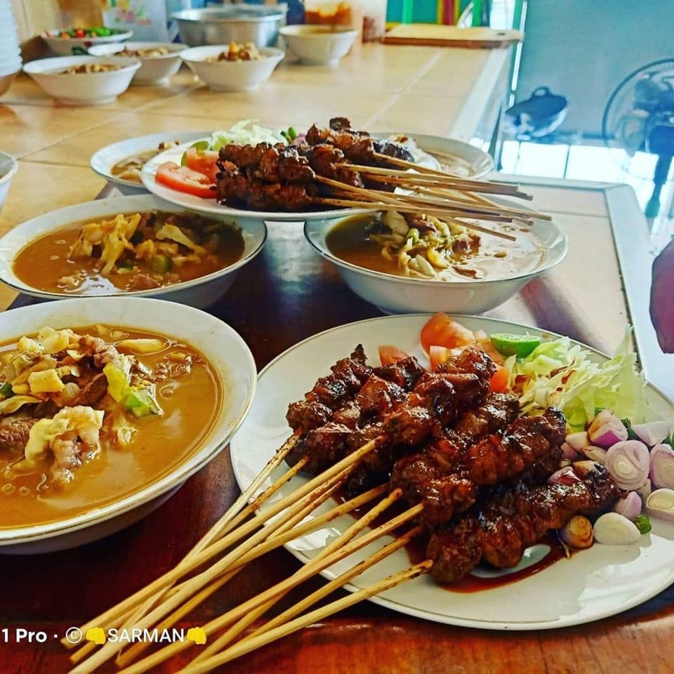 Sate dan Tongseng Kambing Pak Budi