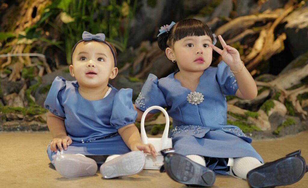 Ameena dan Azura anak Atta Halilintar dan Aurel Hermansyah Instagram