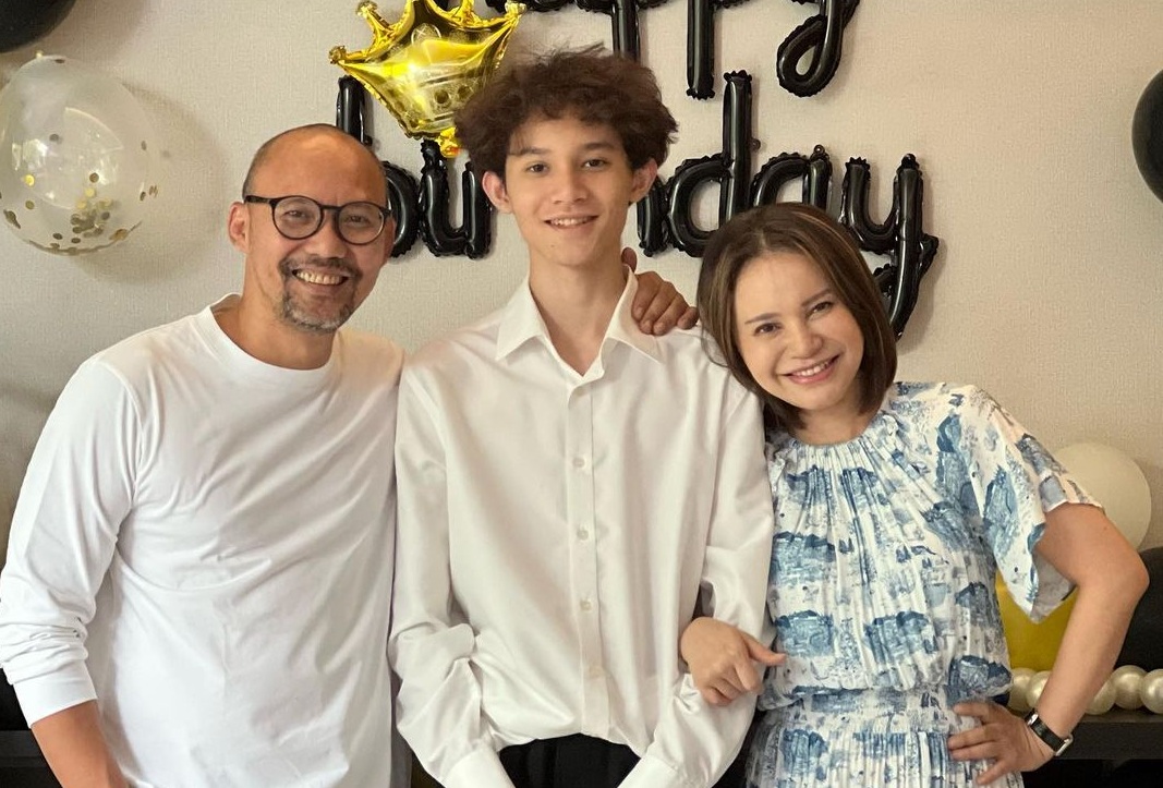 Rossa bersama Yoyo Padi dan anak mereka Instagram
