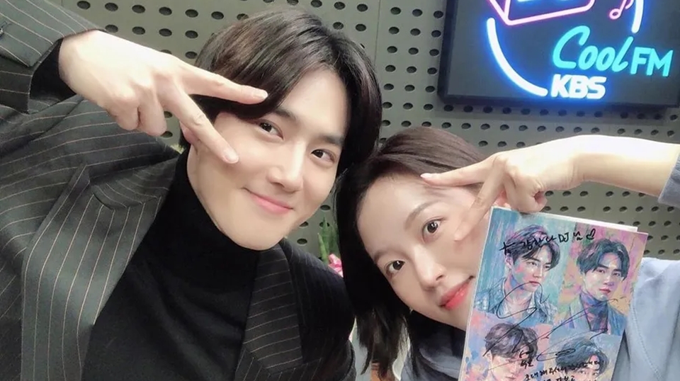 Suho EXO dan Kang Han Na Digosipkan Pacaran