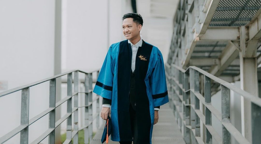 Azriel Hermansyah Wisuda