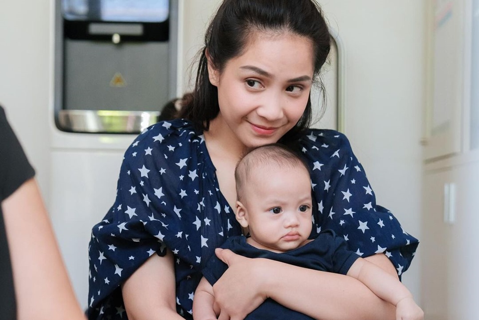 Nagita Slavina Bareng Anak anak Yayasan Instagram