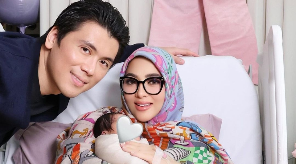 Reino Barack dan Syahrini instagram