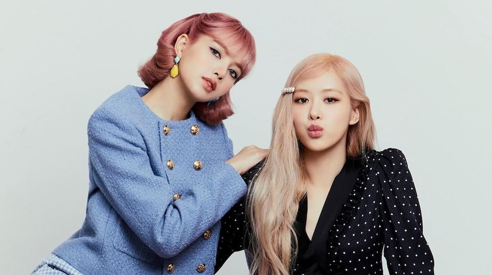 Rose BLACKPINK dan Lisa Instagram