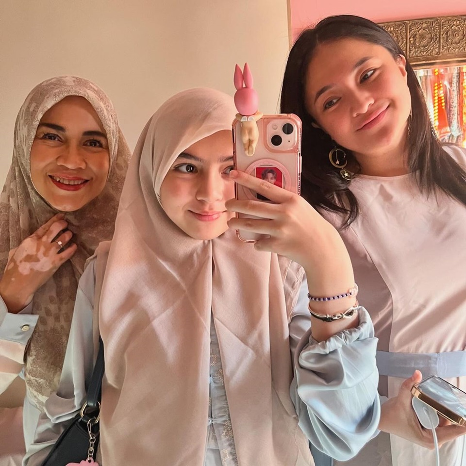 Marshanda dan Sienna Lebaran Bareng Instagram