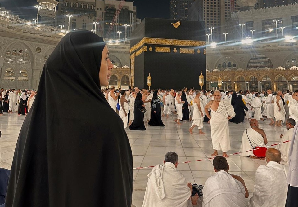 Paula Verhoeven Umrah Tanpa Suami Instagram