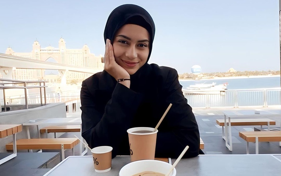 Sintya Marisca Tampil Cantik Berhijab Instagram