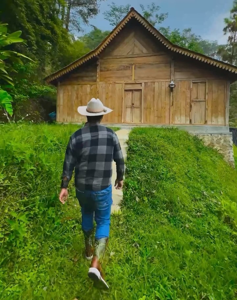 Rumah Hutan Dodit Mulyanto